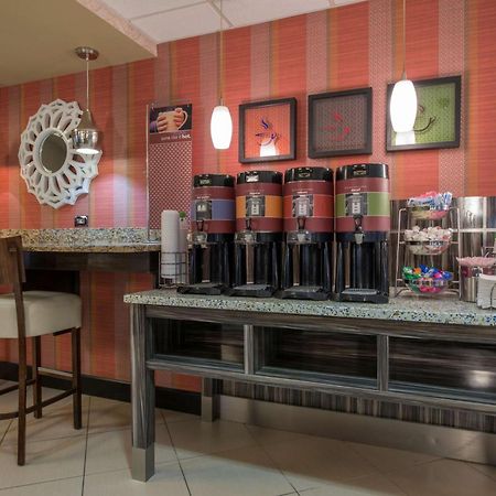 Hampton Inn Atlanta-Newnan Exterior photo