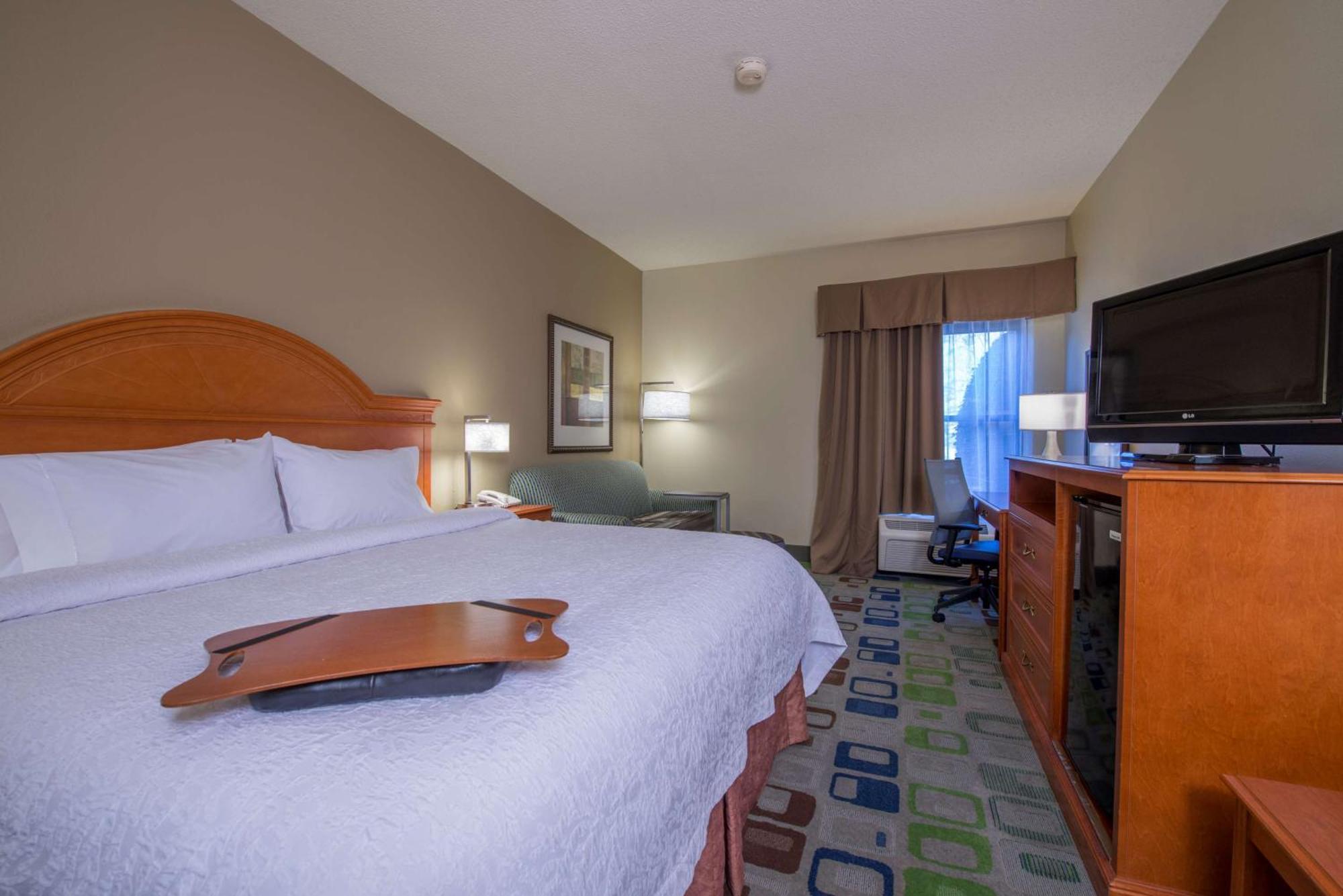 Hampton Inn Atlanta-Newnan Exterior photo